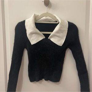 Black Knitted Sweater with Collar